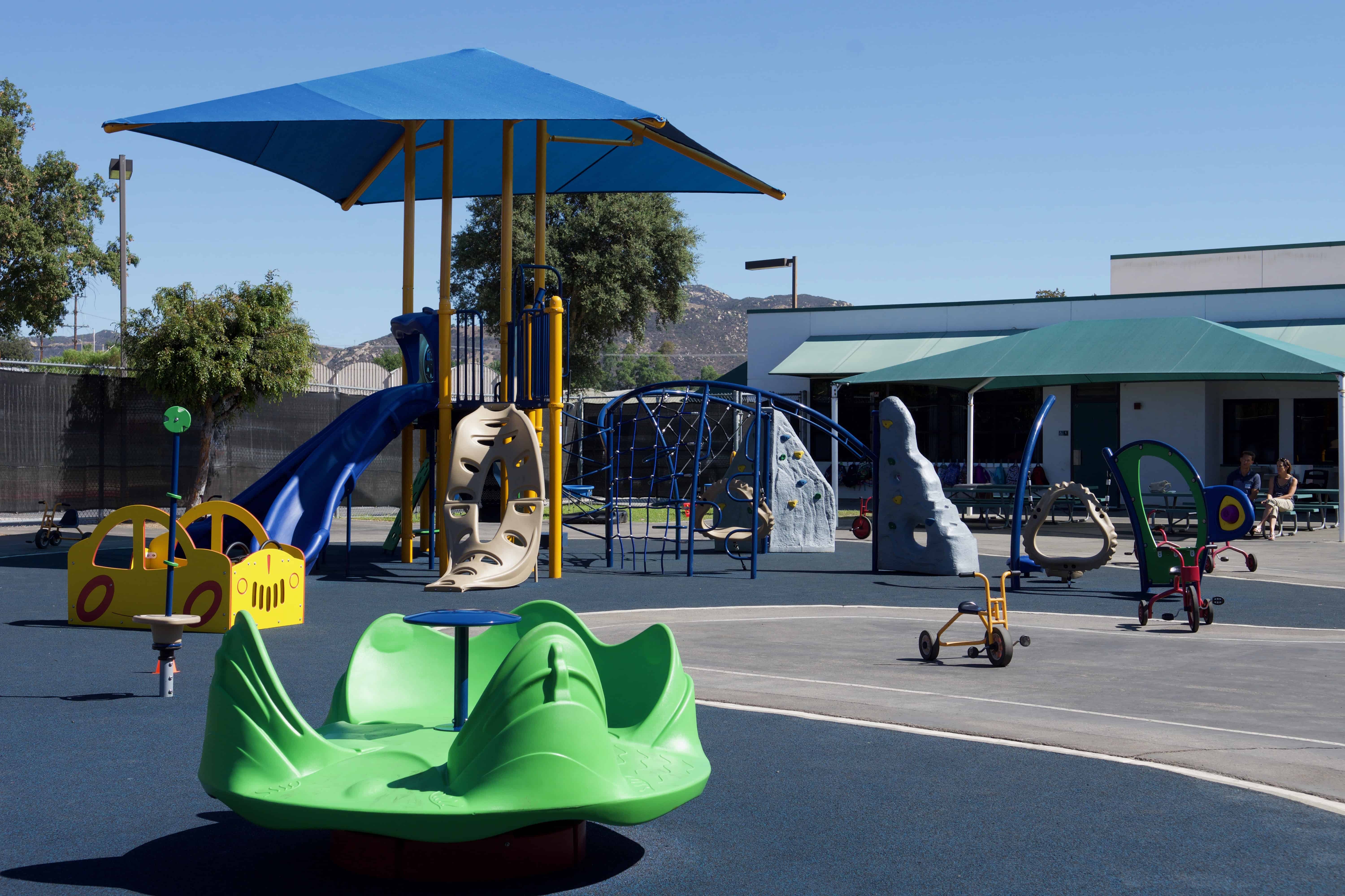 Twin Oaks Elementary School and Playground Structure